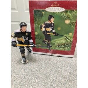 Hockey  2001 Hallmark Keepsake Ornament JAROMIR JAGR Pittsburgh Penguins Hockey